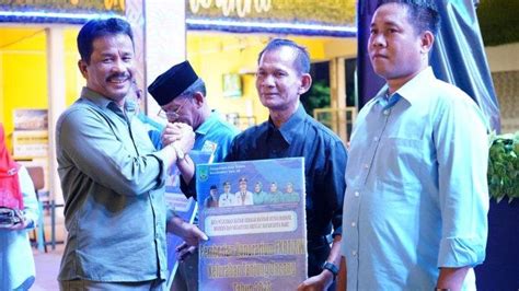 Walikota Batam Muhammad Rudi Tunaikan Janji Insentif Rt Dan Rw Rp