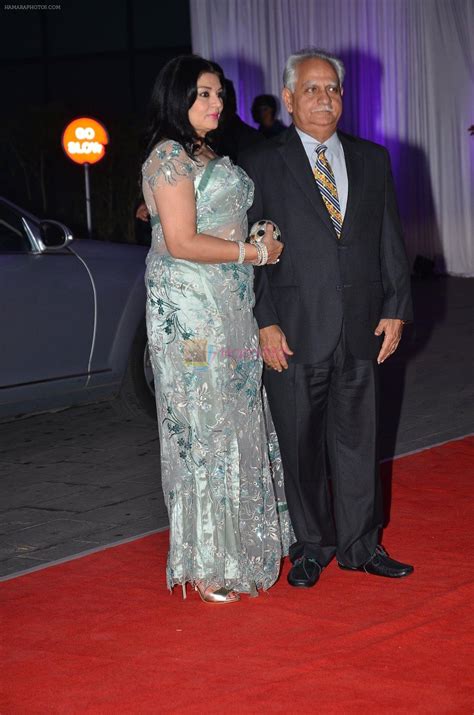 Kiran Juneja Ramesh Sippy At Kush Wedding Reception In Sahara Star