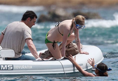 AVRIL LAVIGNE In Green Bikini On Scuba Diving In Mexico HawtCelebs
