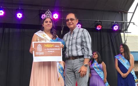 CATALINA CÁCERES DE BAQUEDANO FUE ELEGIDA COMO NUEVA REINA DE LAS