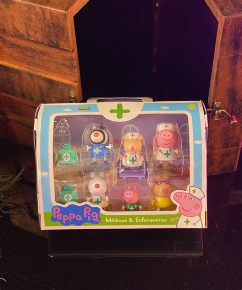 Pack 8 Mini Figuras Peppa Pig Médicos e Enfermeiros Peppa Pig