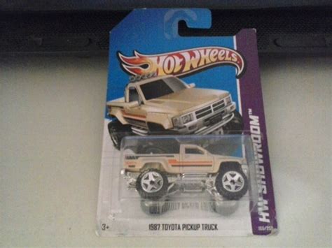 Hot Wheels Toyota Pickup Truck 165 250 Lacrado 2013 Frete grátis