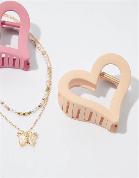 Ae Matte Heart Claw Clip