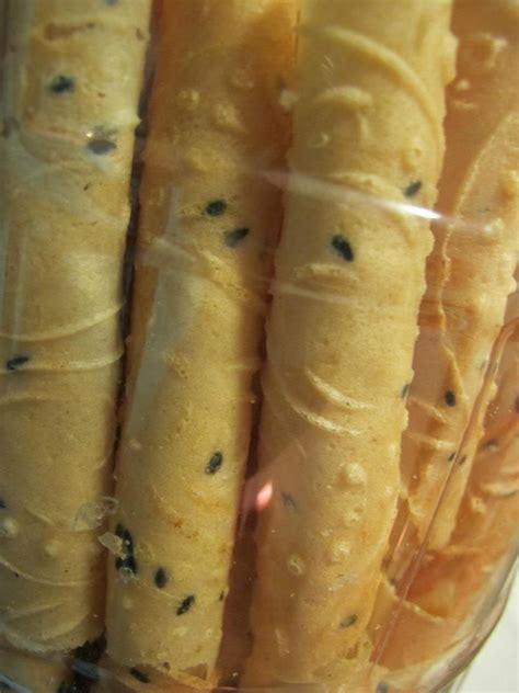 Sarawakiana Foochow Egg Roll Vs Nyonya Love Letters Kuih Kapit Egg