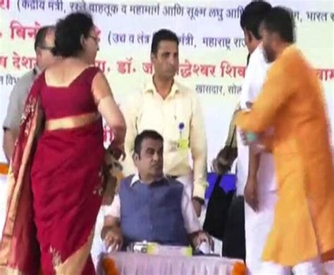 Solapur Nitin Gadkari Fainted On Stage Update Nitin Gadkari