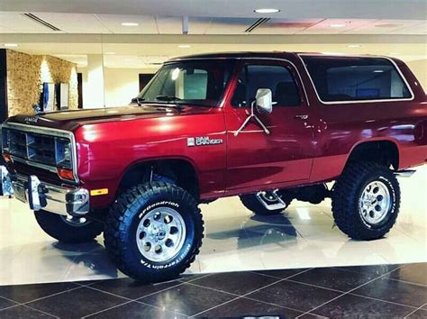 1982 Ford Bronco Xlt Lariat Offroad Iconic Looking Generation Artofit