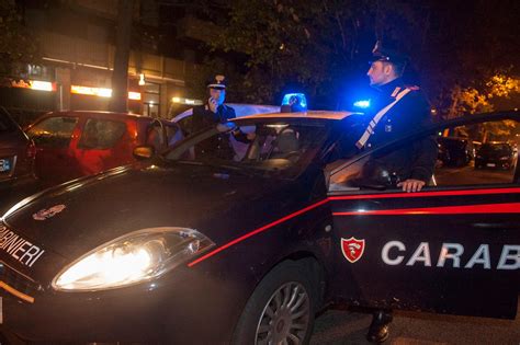 Ubriaco Irrompe Nel Ristorante E Picchia Il Titolare Arrestato