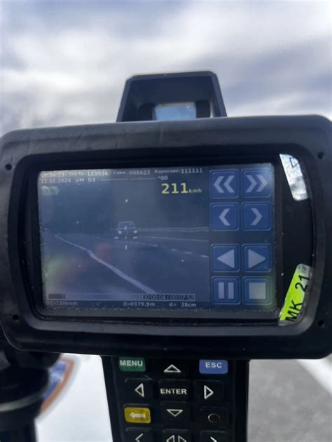 Возило „летало“ со 211 километри на час на автопатот Велес-Неготино ...