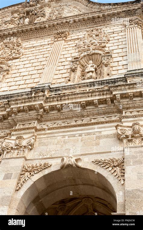 Baroque front of duomo di San Nicola , cathedral in Sassari, Sardinia Stock Photo - Alamy