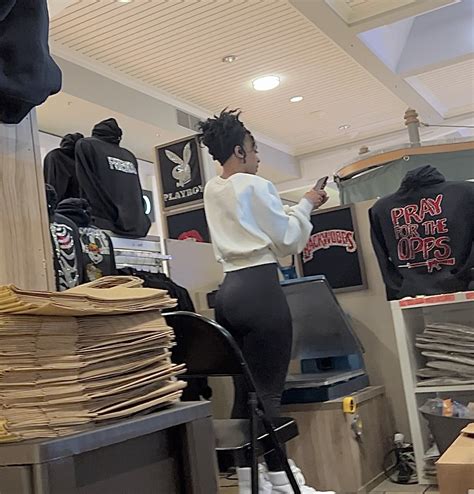 Hot Ebony Chick In Tight Black Leggings Huge Perfect Ass Spandex Leggings Yoga Pants Forum