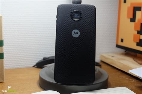 Test Du Motorola Moto Z Force Le Retour De L Indestructible