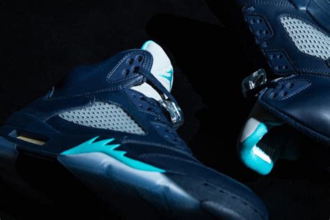 A Detailed Look At The Air Jordan 5 Hornets