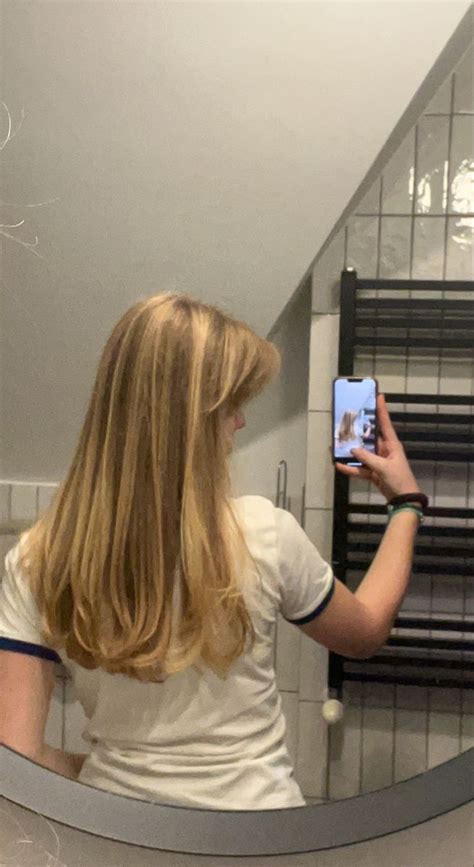 Layered Hair And Curtain Bangs In 2024 Warm Blonde Hair Dirty Blonde Hair Gorgeous Hair