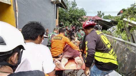 Al menos 34 muertos y más de 600 heridos tras un fuerte seísmo en Indonesia