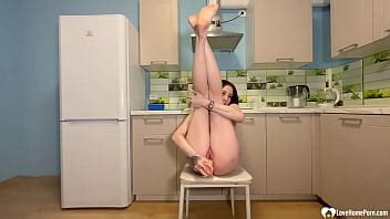 Le puse una cámara para grabar a mi niñera cachonda XVIDEOS