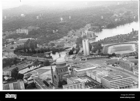 Potsdam Stadion Ernst Thalmann Hi Res Stock Photography And Images Alamy