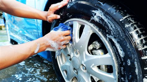 Limpia Los Rines De Tu Carro Como Un Profesional A Bordo Consejos