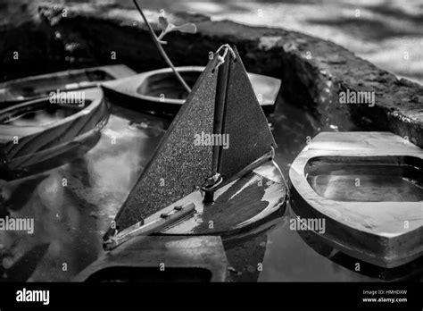 Floating Wood Hi Res Stock Photography And Images Alamy