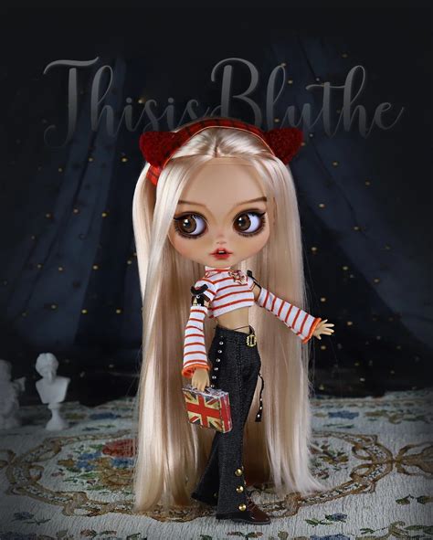 Jasmine Premium Custom Neo Blythe Doll With Blonde Hair Tan Skin Matte Captivating Face
