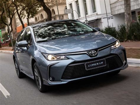 Toyota Corolla 2020 XEi 2 0 16V flex automático 4p AUTOO