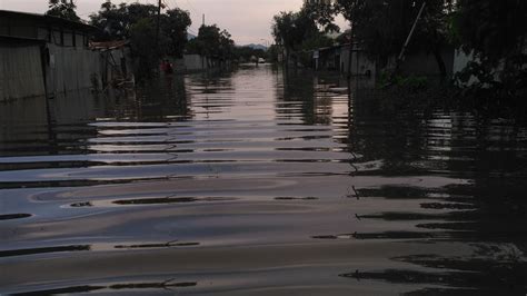 Banjir Rendam Gadingrejo Pasuruan Jalur Pantura Lumpuh Newsrtv