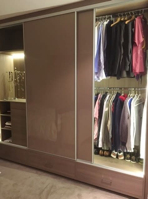 M Sliding Door Wardrobe In Cappuccino Glass With Drawers