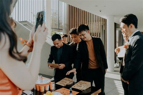 Yanyee And Zenass Industrial Boho Wedding At Singapore Wine Vault With