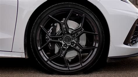 Staggered Blaque Diamond Wheels Bd F Gloss Black Flow Forged