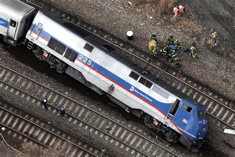 Engineer fell asleep before deadly train derailment: feds