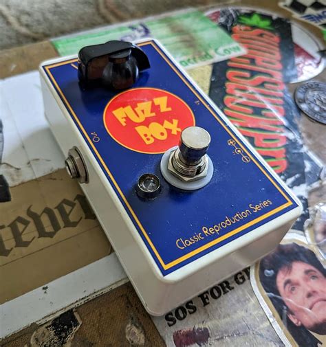 Vick Audio Fuzz Box 1990 S Blue Top Reverb