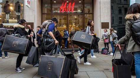 Why Are All Those People Outside H&M, Again? - The New York Times