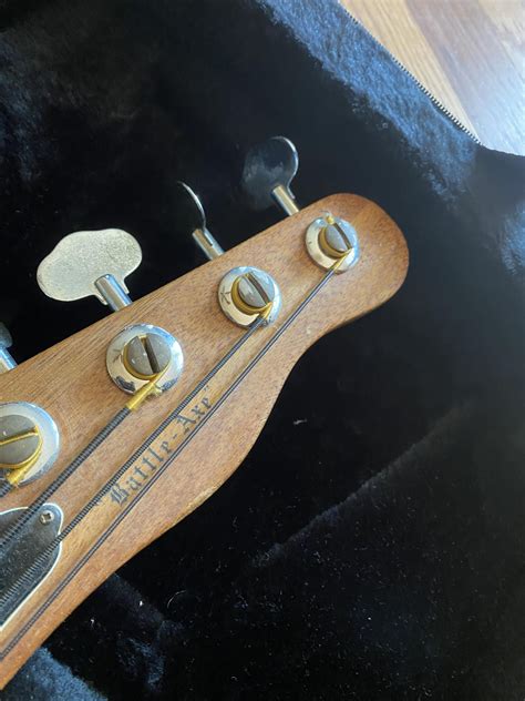 “battle Axe” Bass Guitar Possibly From The 60s Rguitars