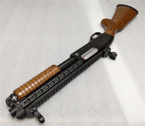 S&TレミントンM870ショートカスタム 20mmレール 可倒式F/Rサイト メタルフレーム リアルウッド 作動良好 たぶんワンオフカスタム ...