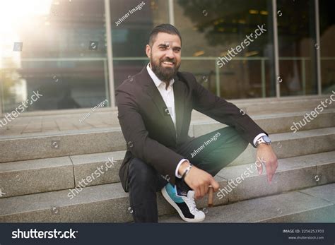 소송 사람들 4657890개가 넘는 로열티 프리 라이선스 대상 스톡 사진 Shutterstock