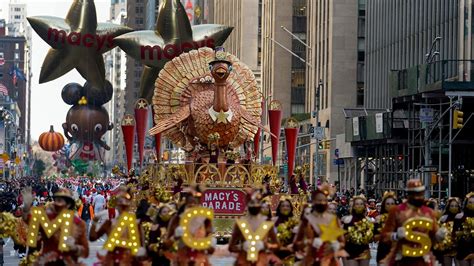 Macys Thanksgiving Day Parade Returns In Full Were Back