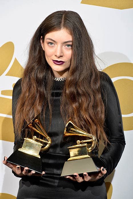 Lorde With Her Grammy Awards 2014 New Zealand Culture Overseas Te