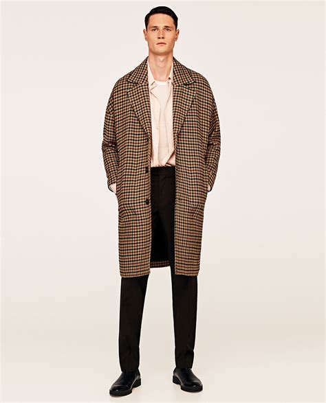 Imagen 1 De Abrigo Oversize De Zara Abrigo Oversize Abrigos Ropa De