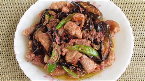 Binagoongang BaboyPork Braised In Shrimp PasteSimple Recipe YouTube