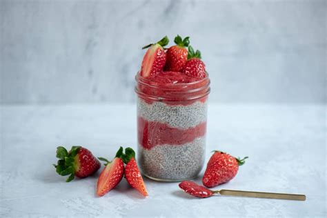 Chia Pudding Grundrezept gesund vielseitig sättigend