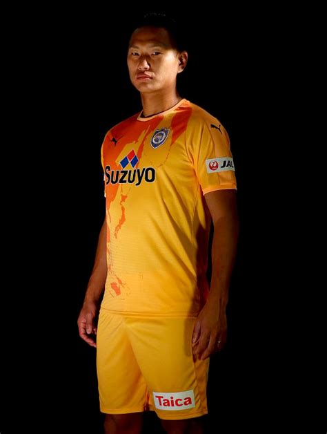 Форма «Симидзу С-Палс» 2018 | Footykits.ru - Энциклопедия футбольной формы