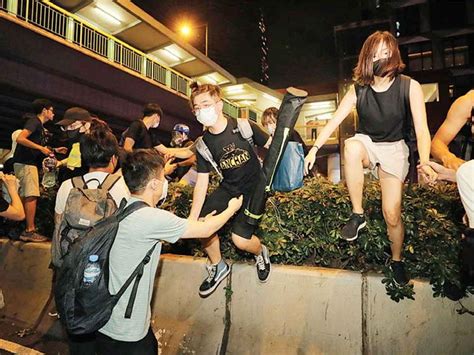 Mantienen Ley Pese A Protestas En Hong Kong