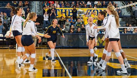College Volleyball Michigan Rallies For Come From Behind Win Against