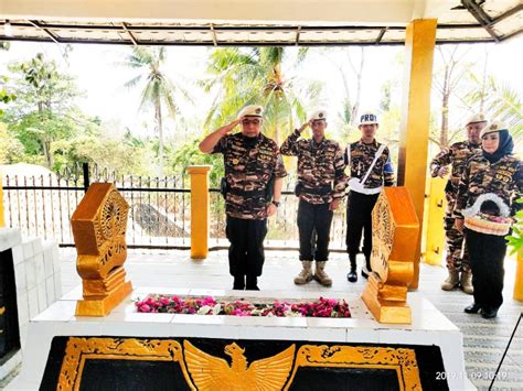 Peringgati HUT Ke 41 PD VIII KB FKPPI Lampung Ziarah Ke Makam Pahlawan