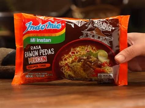 Rayakan Momen Kebersamaan Lebaran Dengan Indomie Rasa Rawon Pedas