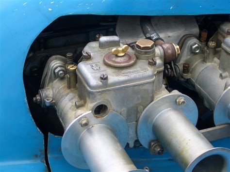 Файл:Weber carburettor.JPG — Википедия