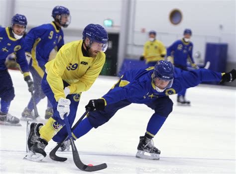 Herrlandslaget I Bandy Vm Genrepade Med Turneringsseger Svenska