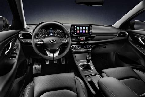 Hyundai i30 Fastback 2018 - фото, цена, характеристики Хендай ай 30 Фастбек