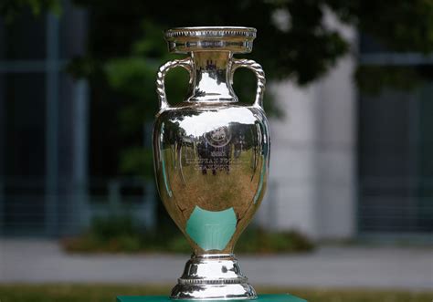 The United Kingdom and Republic of Ireland to host Euro 2028