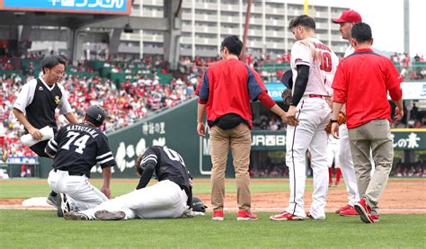 【ソフトバンク】川瀬晃が一塁手と“正面衝突”で負傷交代 おんぶされながらベンチへリクエスト要望も実らず スポーツ報知