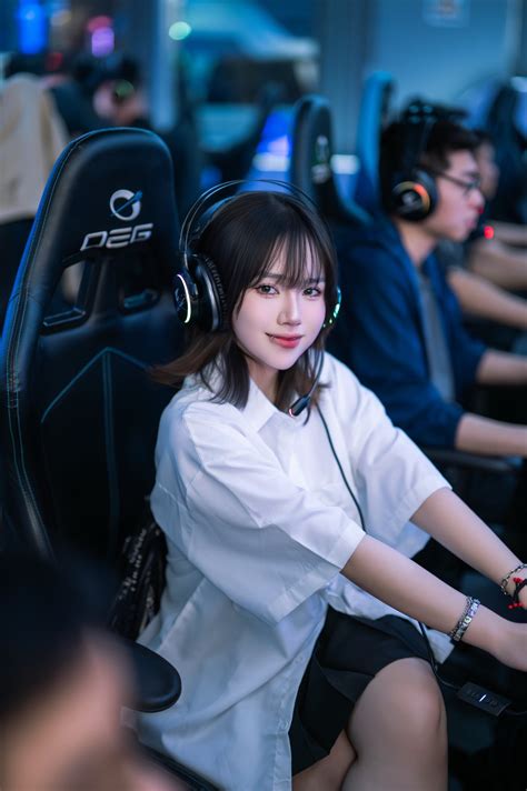 Th M M T Hot Girl Ph Ng Net C C N Ng B Ng C Xu T Hi N L Viral C I M Ng